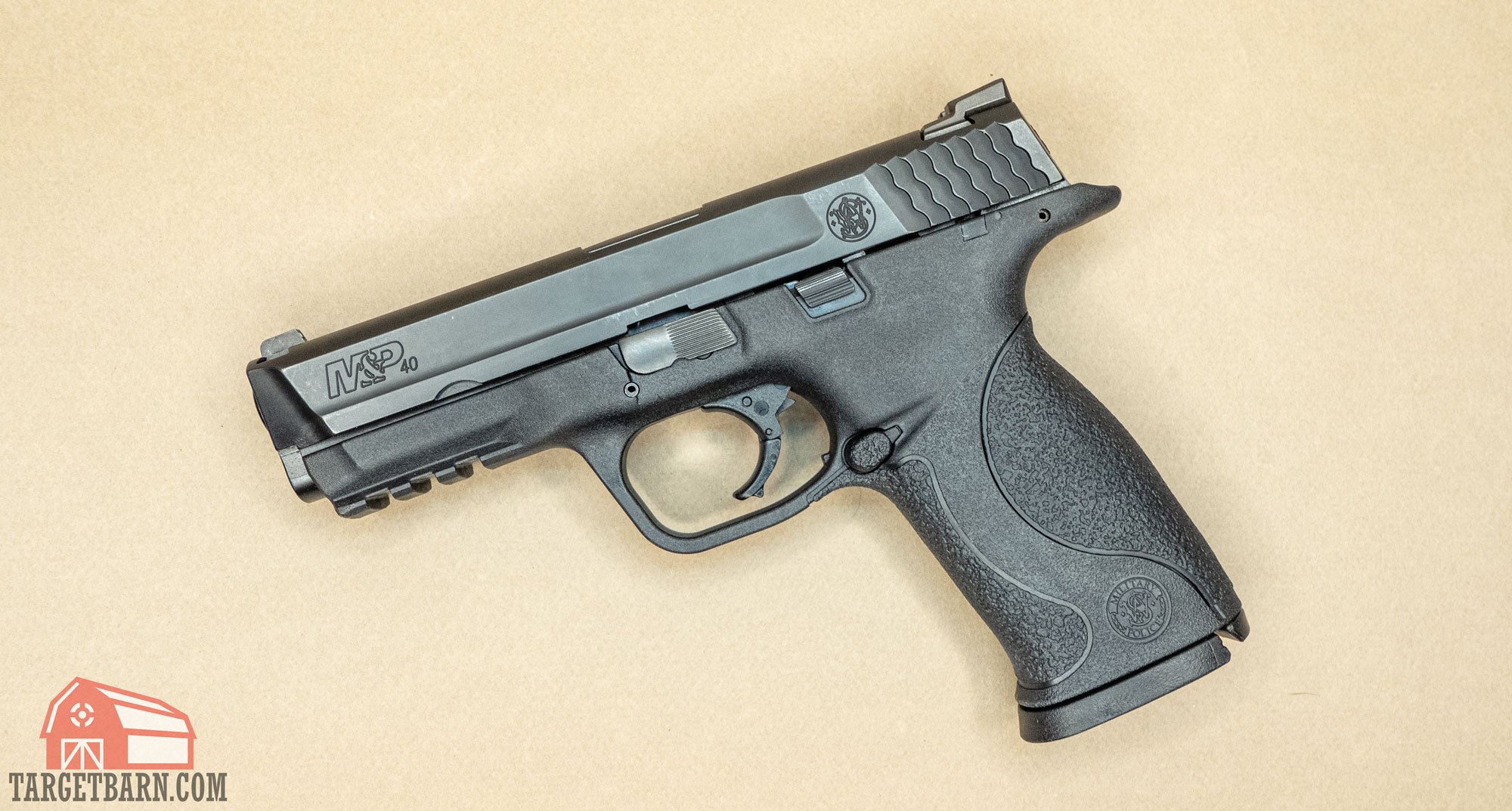 a smith & wesson m&p40 